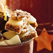 Walnuss-Lebkuchenecken Walnuss-Lebkuchenecken