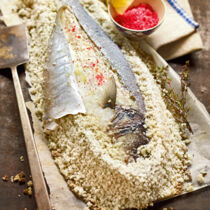 Wolfsbarsch in Salzkruste Wolfsbarsch in Salzkruste