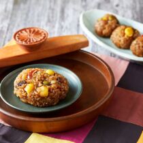 2620094202011008k_Yaksik(Sweet Rice with Nuts and Jujubes) 2620094202011008k_Yaksik(Sweet Rice with Nuts and Jujubes)