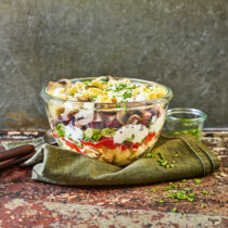 Nudel-Schichtsalat Nudel-Schichtsalat