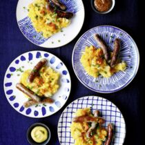 Bratwürstl mit Kürbis-Kartoffel-Stampf Bratwürstl mit Kürbis-Kartoffel-Stampf