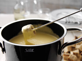 Grundrezept Käsefondue Step 3 Grundrezept Käsefondue Step 3