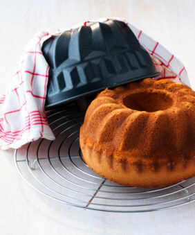 Expressbacken, Gestürzter Rührkuchen Kuchen Unterseite Rezepte Guglhupf