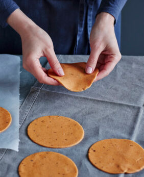 Papadam trocknen Papadam trocknen