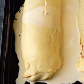 Millirahmstrudel mit Powidl-Füllung Millirahmstrudel mit Powidl-Füllung