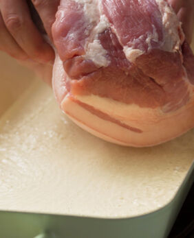 Schweinebraten mit Kruste Schweinebraten mit Kruste