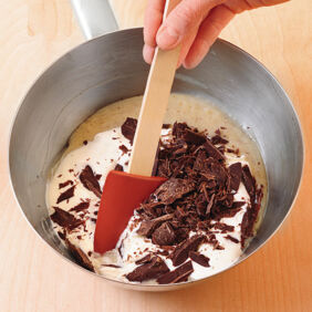 Herrencreme mit Rotweinrhabarber Herrencreme mit Rotweinrhabarber