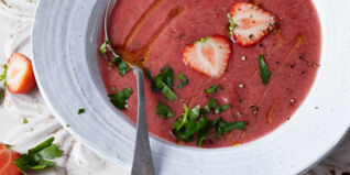 Gazpacho mit Erdbeeren Gazpacho mit Erdbeeren