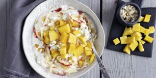 Bircher-Müsli mit Mango Bircher-Müsli mit Mango
