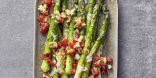 Spargelgratin mit Walnüssen Spargelgratin mit Walnüssen