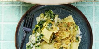 Maultaschenauflauf mit Mangold Maultaschenauflauf mit Mangold