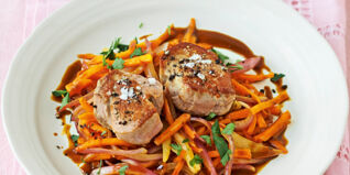 Schweinefilet mit Ingwerkürbis und Orangen-Balsamico-Sauce Schweinefilet mit Ingwerkürbis und Orangen-Balsamico-Sauce