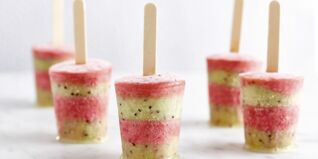 Kiwi-Erdbeer-Popsicles Kiwi-Erdbeer-Popsicles