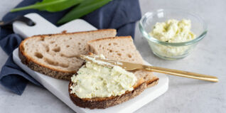 Bärlauch-Dip selber machen Bärlauch-Dip selber machen