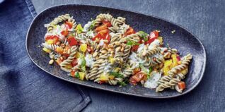 Erbsennudeln mit Paprika Erbsennudeln mit Paprika