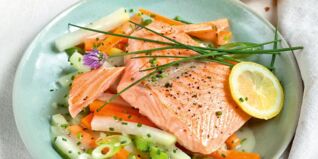 Lachs mit Schnittlauchgemüse Lachs mit Schnittlauchgemüse