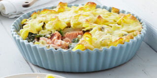 Nudelgratin mit Lachs und Mangold Nudelgratin mit Lachs und Mangold
