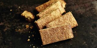 Ananasriegel mit Kokosnuss Ananasriegel mit Kokosnuss