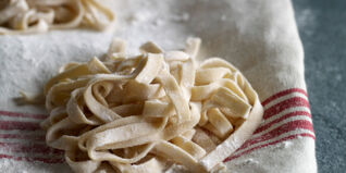 Rezepte für selbst gemachte Nudeln Rezepte für selbst gemachte Nudeln