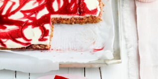 Rote-Bete-Kuchen mit Schmand