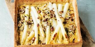 Spitzkohlquiche mit Spargel Spitzkohlquiche mit Spargel