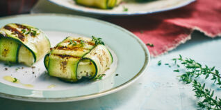 Zucchini-Ziegenkäse-Päckchen Zucchini-Ziegenkäse-Päckchen