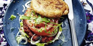 Rote-Bete-Burger mit Ziegenkäse Rote-Bete-Burger mit Ziegenkäse