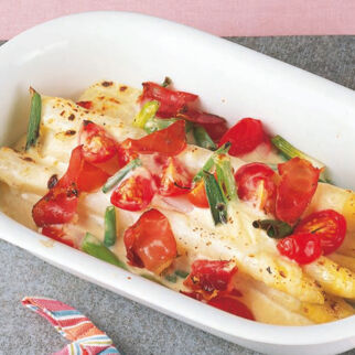 Spargel-Tomaten-Gratin mit Schinken Spargel-Tomaten-Gratin mit Schinken
