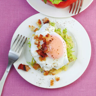 Friséesalat mit Speck Friséesalat mit Speck