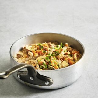 Geschnetzeltes mit Kürbis und Pilzen Geschnetzeltes mit Kürbis und Pilzen