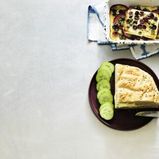 Gebackener Feta im Fladenbrot Gebackener Feta im Fladenbrot