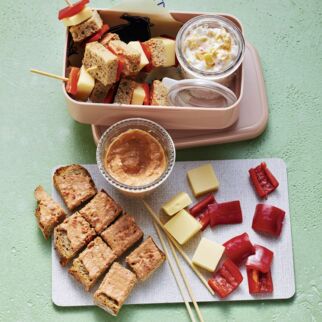 Käsebrotspießchen mit Obstquark Käsebrotspießchen mit Obstquark