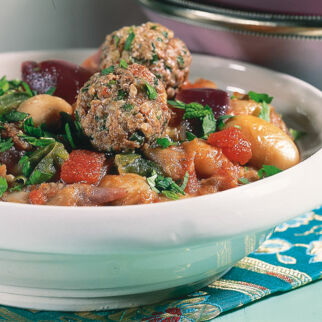 Weiße Bohnen-Tajine mit Hackbällchen Weiße Bohnen-Tajine mit Hackbällchen