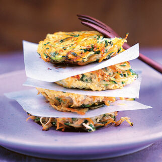 Zucchini-Möhren-Puffer Zucchini-Möhren-Puffer