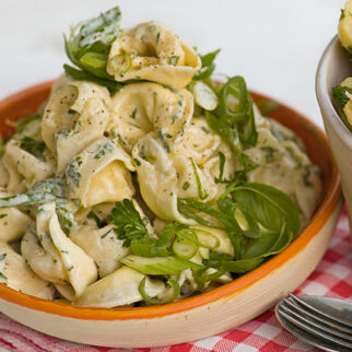 Italienischer Tortellinisalat Italienischer Tortellinisalat