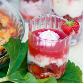 Erdbeer-Baiser-Creme Erdbeer-Baiser-Creme