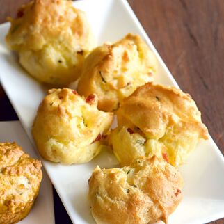 Rosmarin-Schinken-Krapfen Rosmarin-Schinken-Krapfen