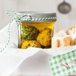 Frischkäsebällchen Frischkäsebällchen