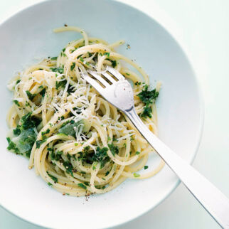 Spaghetti mit Petersilie und Knoblauch Spaghetti mit Petersilie und Knoblauch
