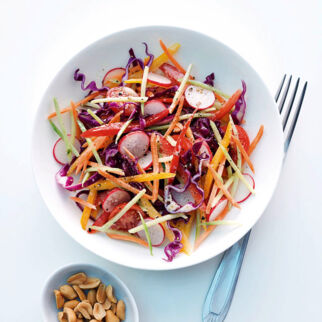 Bunte Rohkost mit Limetten-Kokos-Dressing Bunte Rohkost mit Limetten-Kokos-Dressing