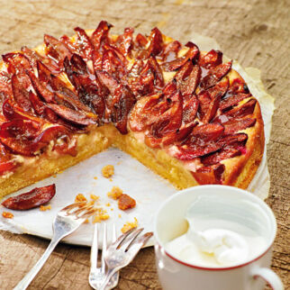 Zwetschgenkuchen mit Mandelcreme Zwetschgenkuchen mit Mandelcreme