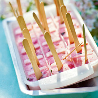 Erdbeer-Joghurt-Popsicles Erdbeer-Joghurt-Popsicles