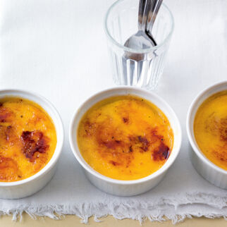 Aprikosen-Crème-brûlée Aprikosen-Crème-brûlée