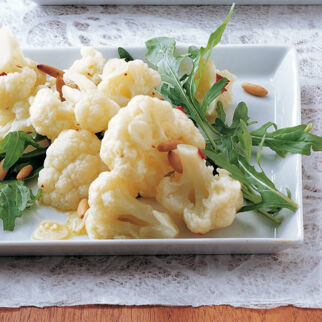 Scharfer Blumenkohlsalat Scharfer Blumenkohlsalat