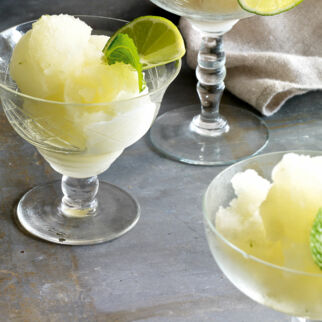 Sekt-Holunderblüten-Sorbet Sekt-Holunderblüten-Sorbet