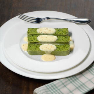 Spinatflan mit Käsesauce Spinatflan mit Käsesauce