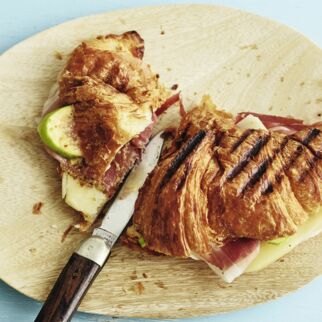 Croissants vom Grill Croissants vom Grill