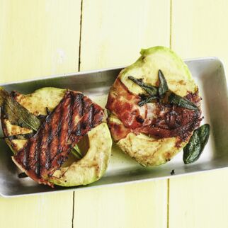 Avocado im Speckmantel Avocado im Speckmantel