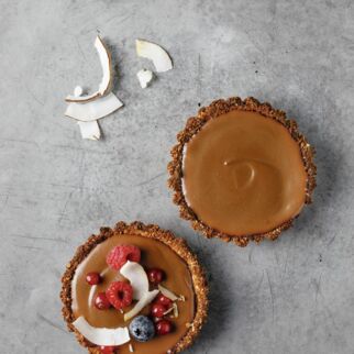 Schokoladen-Granola-Tartelettes Schokoladen-Granola-Tartelettes