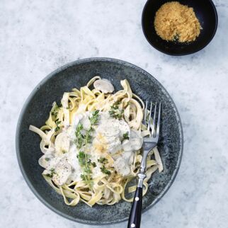 Bandnudeln mit Pfifferlingrahmsauce Bandnudeln mit Pfifferlingrahmsauce